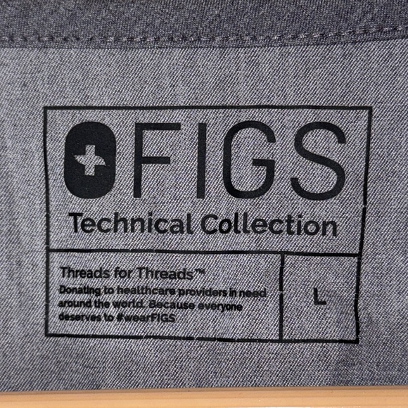 Figs Gray Tactical Collection Large Top Scrubs - Picture 3 of 4